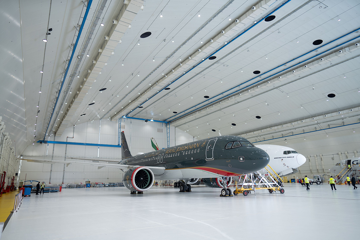  الملك يزور مطار الملكة علياء الدولي ويطلق مشروعين جديدين