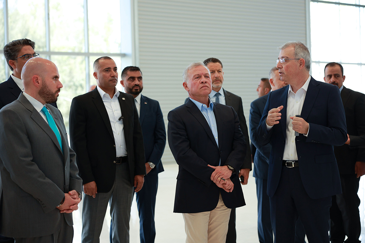  الملك يزور مطار الملكة علياء الدولي ويطلق مشروعين جديدين