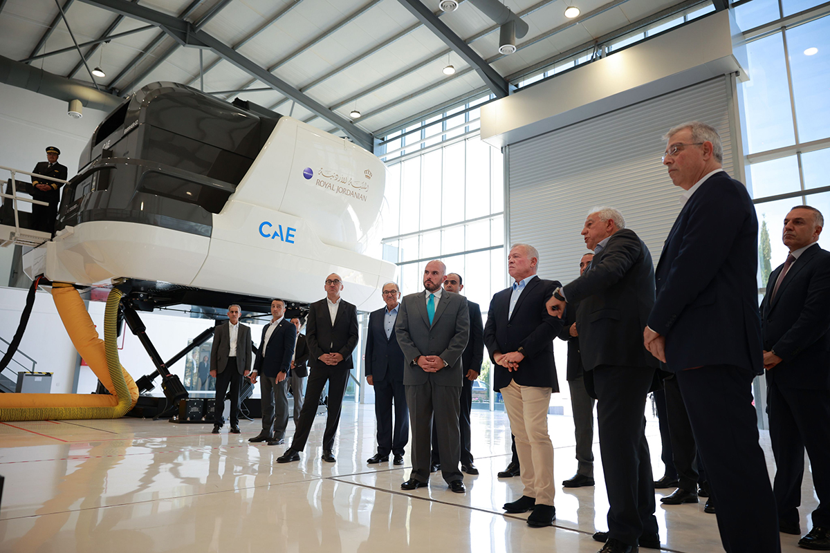  الملك يزور مطار الملكة علياء الدولي ويطلق مشروعين جديدين