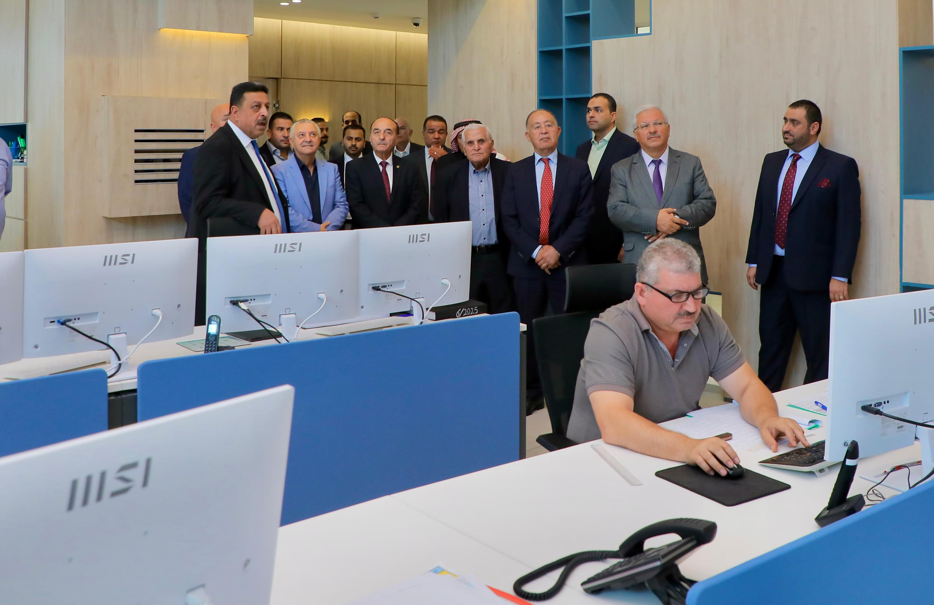 طاقة الأعيان تطلع على مشاريع وخطط شركة الكهرباء الأردنية