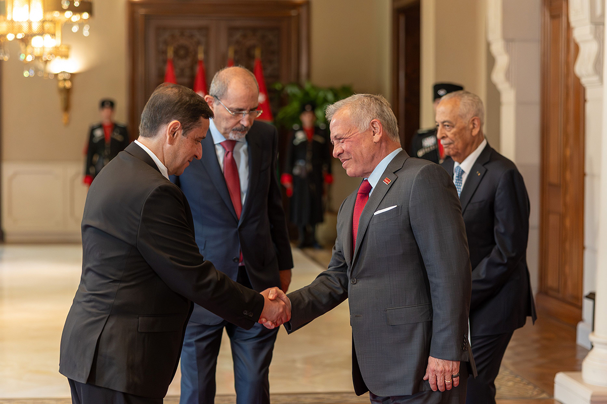 الملك يتقبل أوراق اعتماد عدد من السفراء 