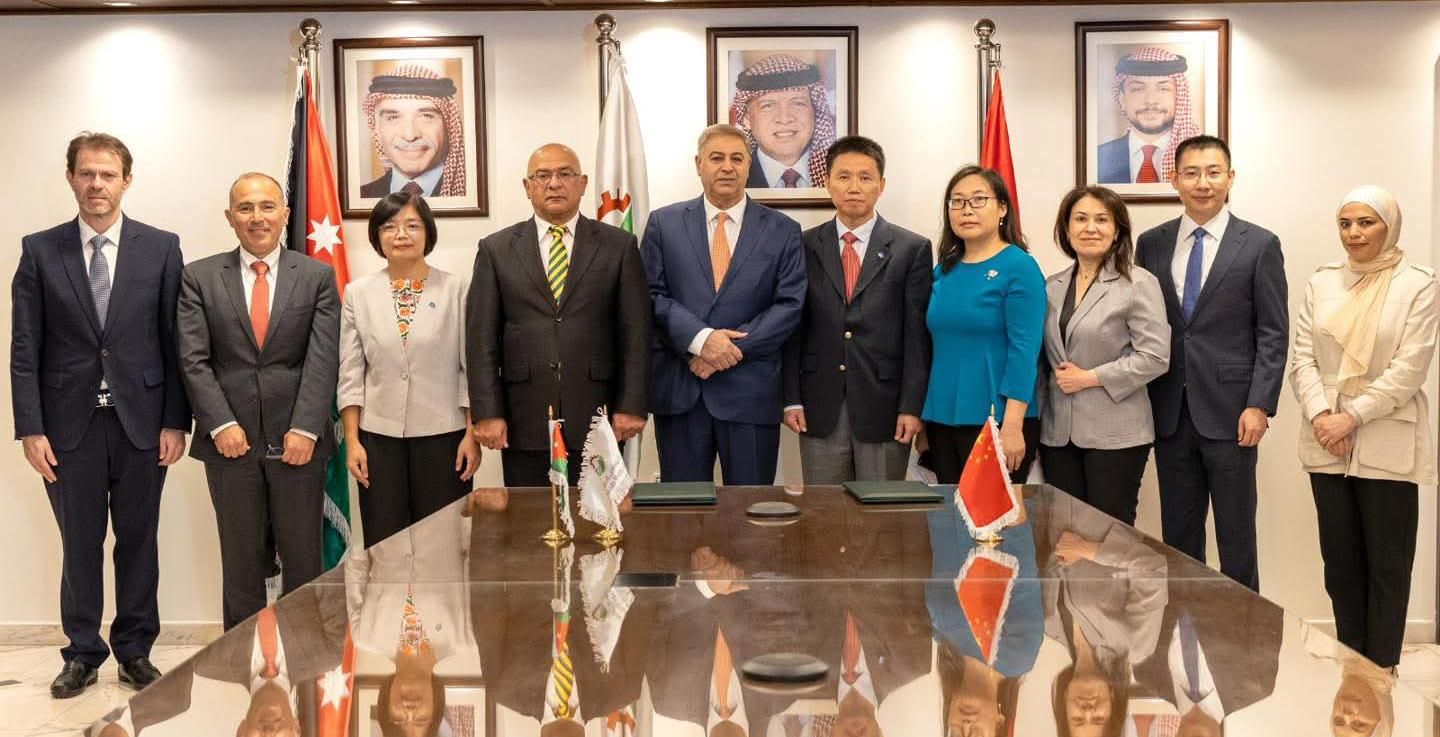 البوتاس تجدد اتفاقيتها مع سينوكيم لتعزيز تسويق منتجاتها في الصين 