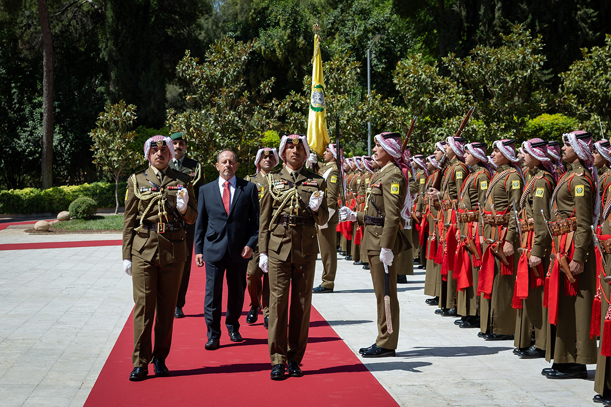 الملك يتقبل أوراق اعتماد عدد من السفراء 