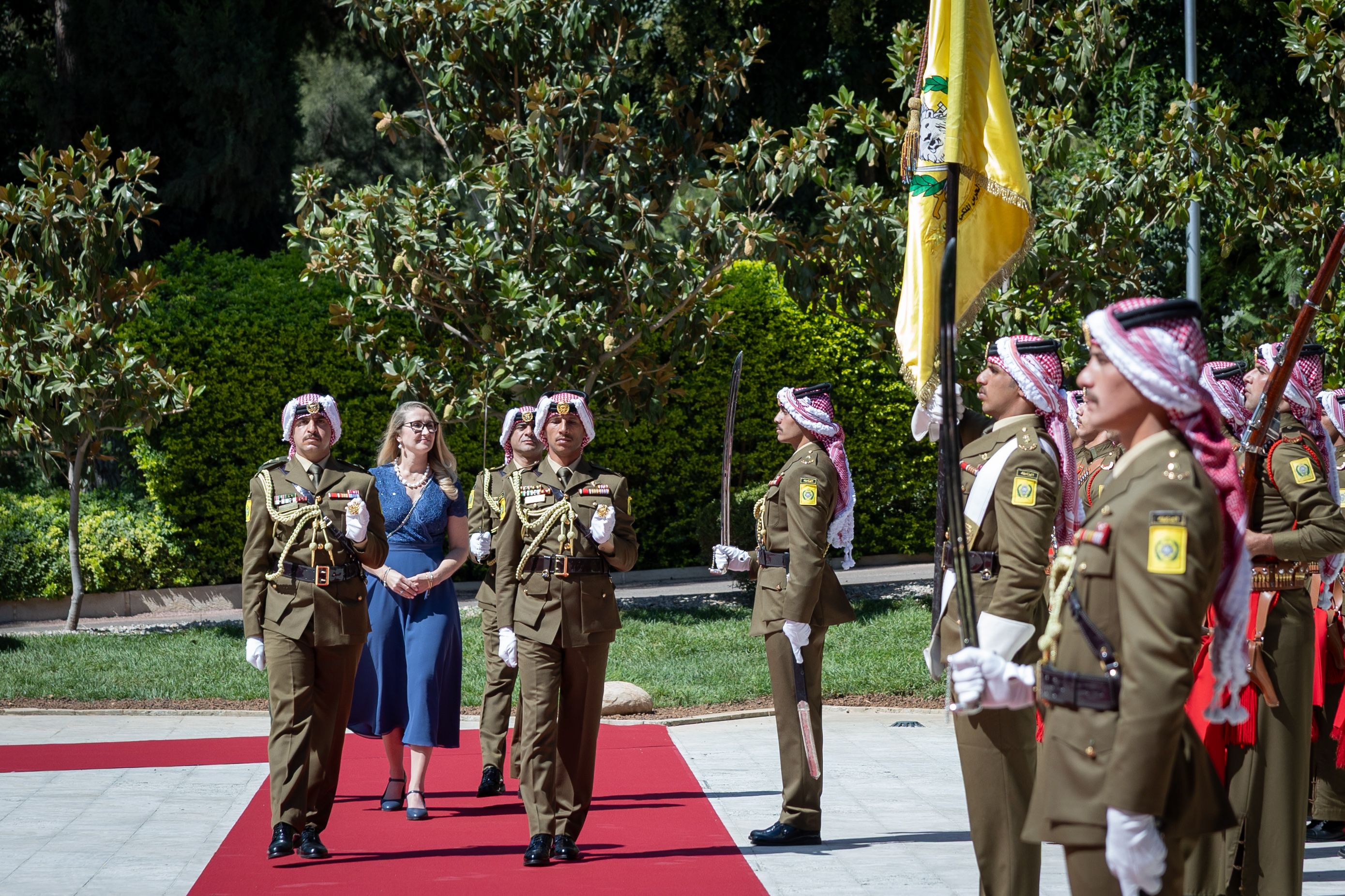 الملك يتقبل أوراق اعتماد عدد من السفراء 