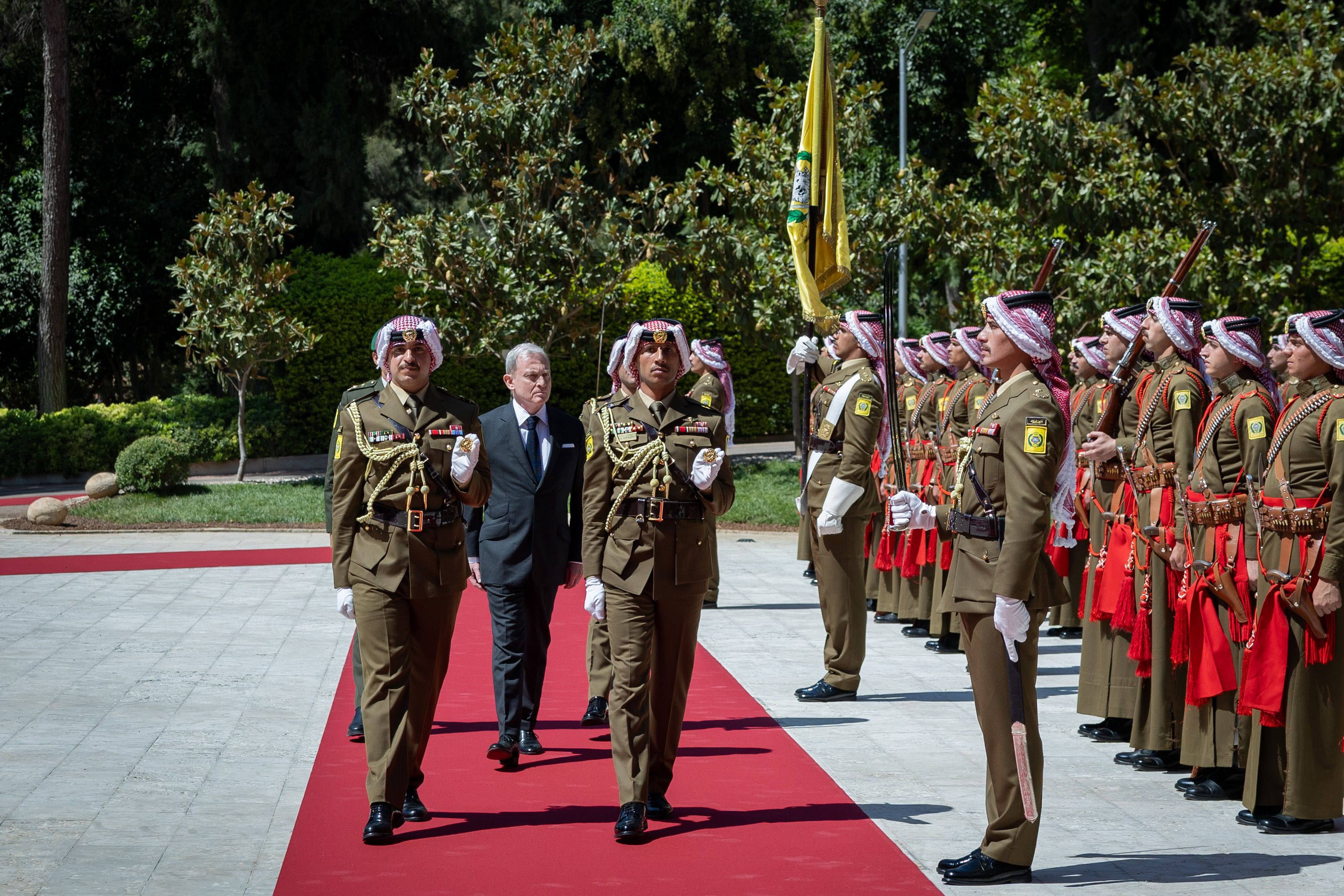 الملك يتقبل أوراق اعتماد عدد من السفراء 