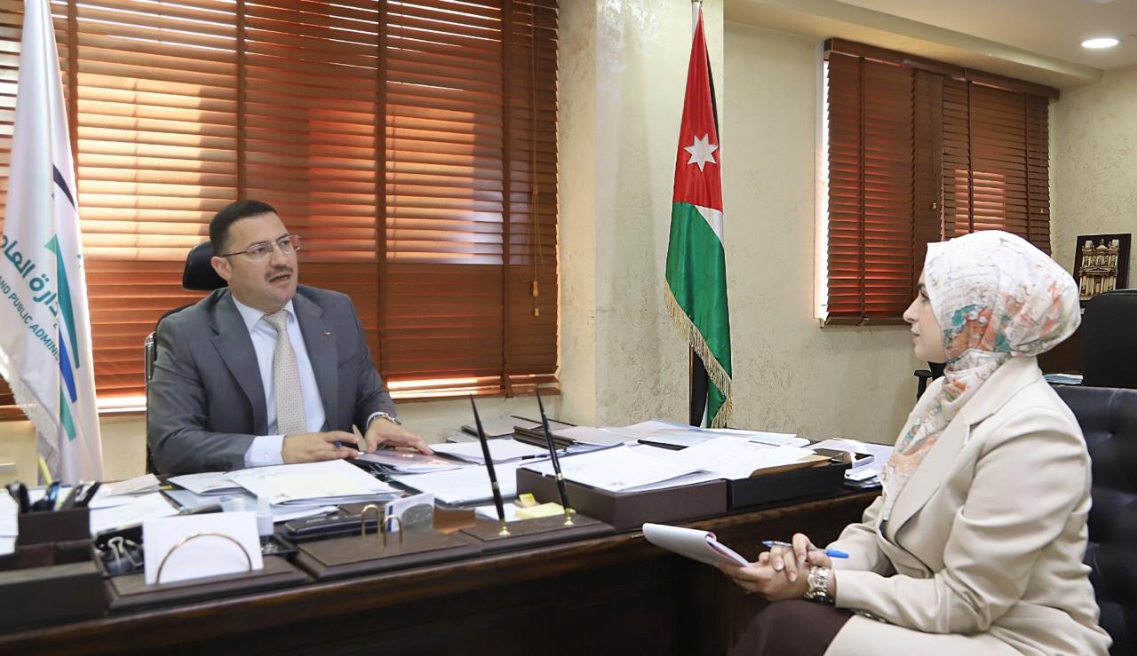 الخدمة والإدارة العامة تواصل تنفيذ رؤية تحديث القطاع العام