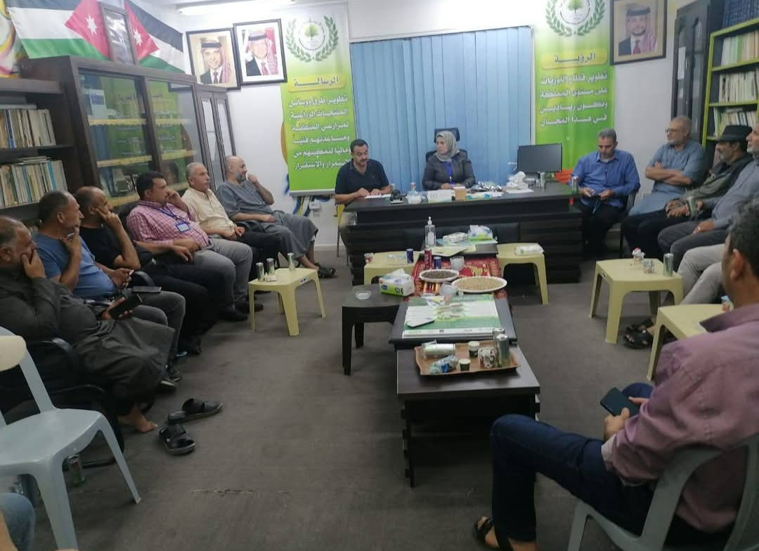 زراعة بني كنانة تنفذ الجلسة التاسعة لمدرسة الزراعة الذكية لنبات الأزولا