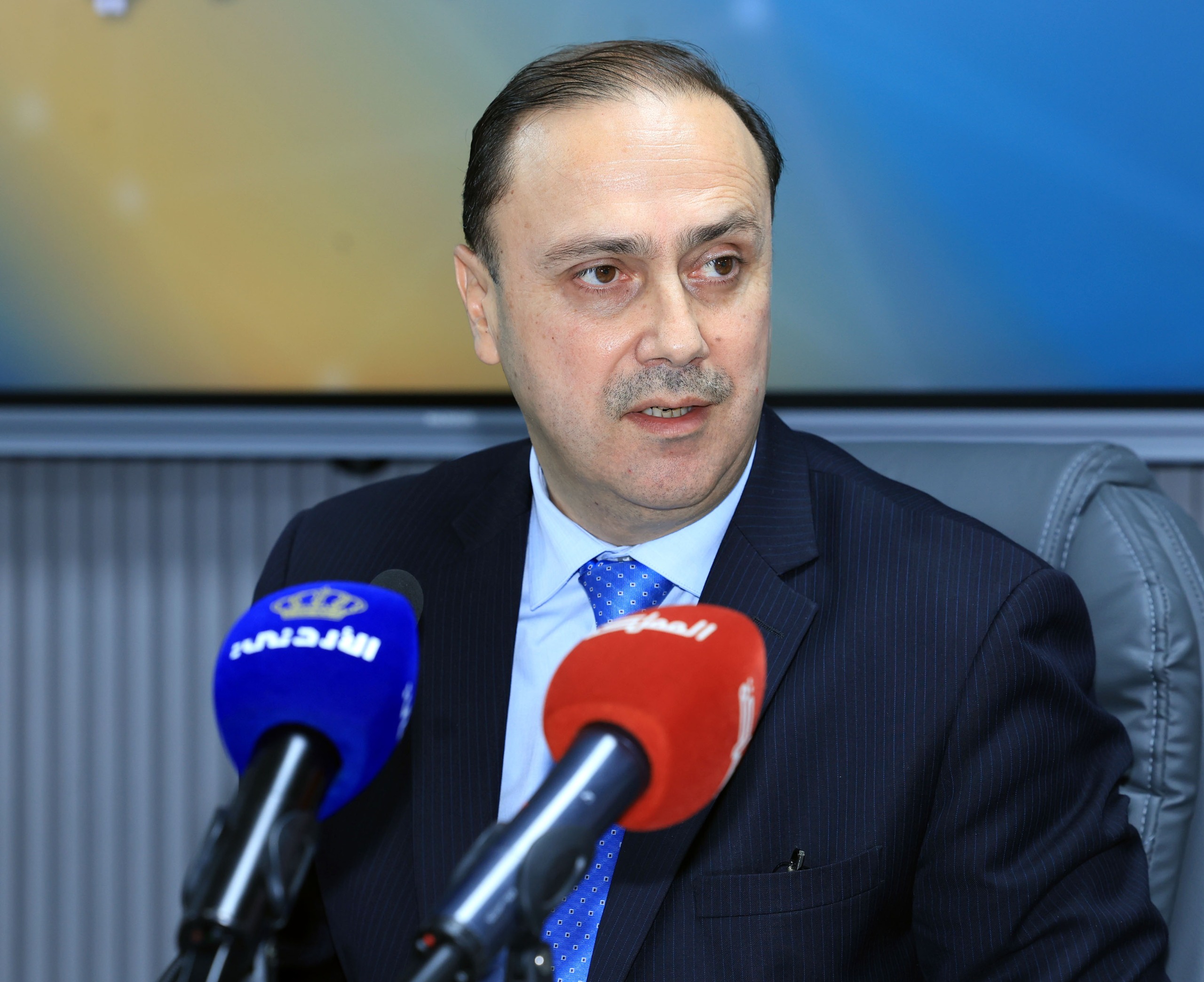 المومني: جلسات حوارية في المرحلة المقبلة بشأن التحديث الإداري وقوانين الإدارة المحلية 