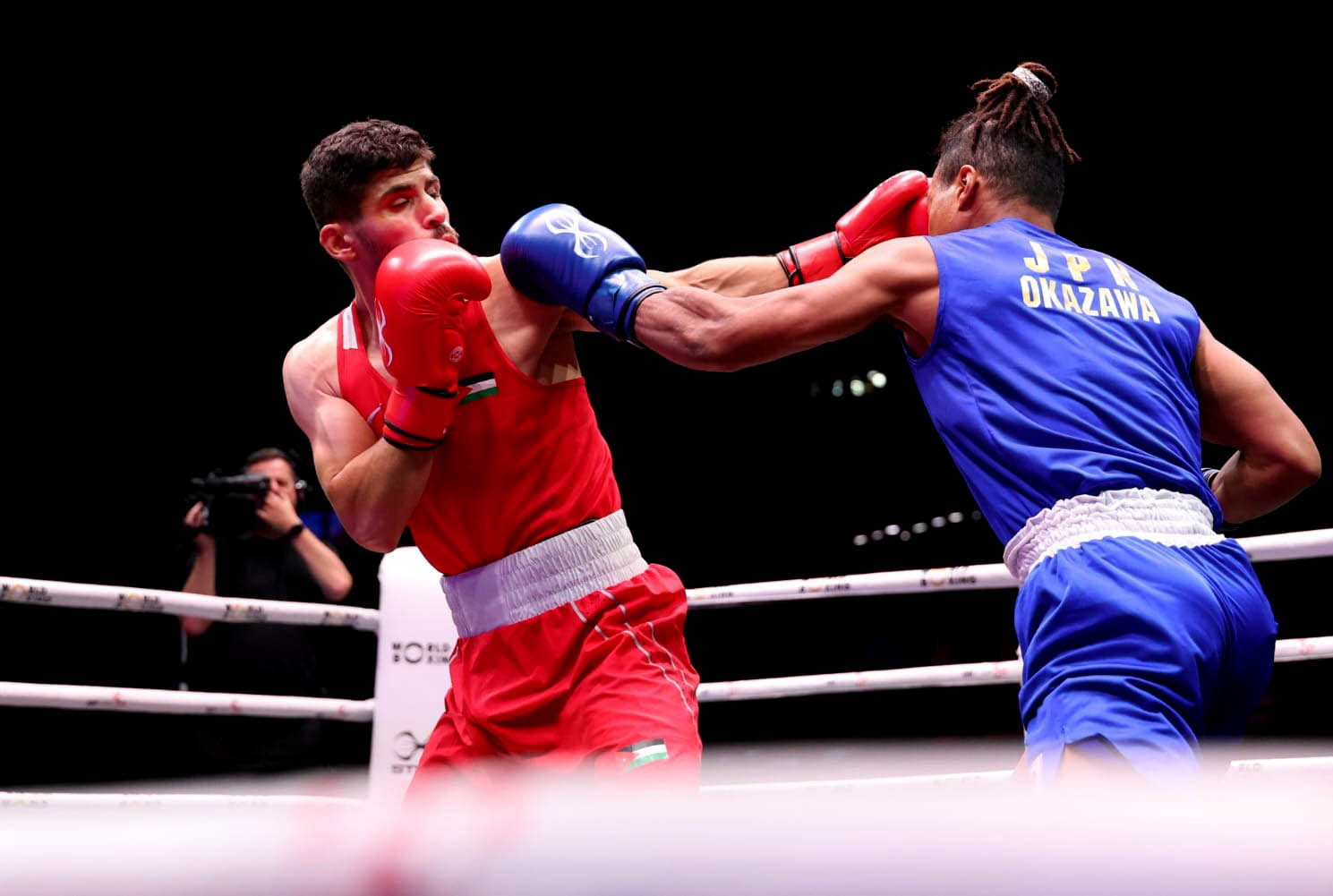 لاعب منتخب الملاكمة عشيش يحرز برونزية ببطولة العالم 