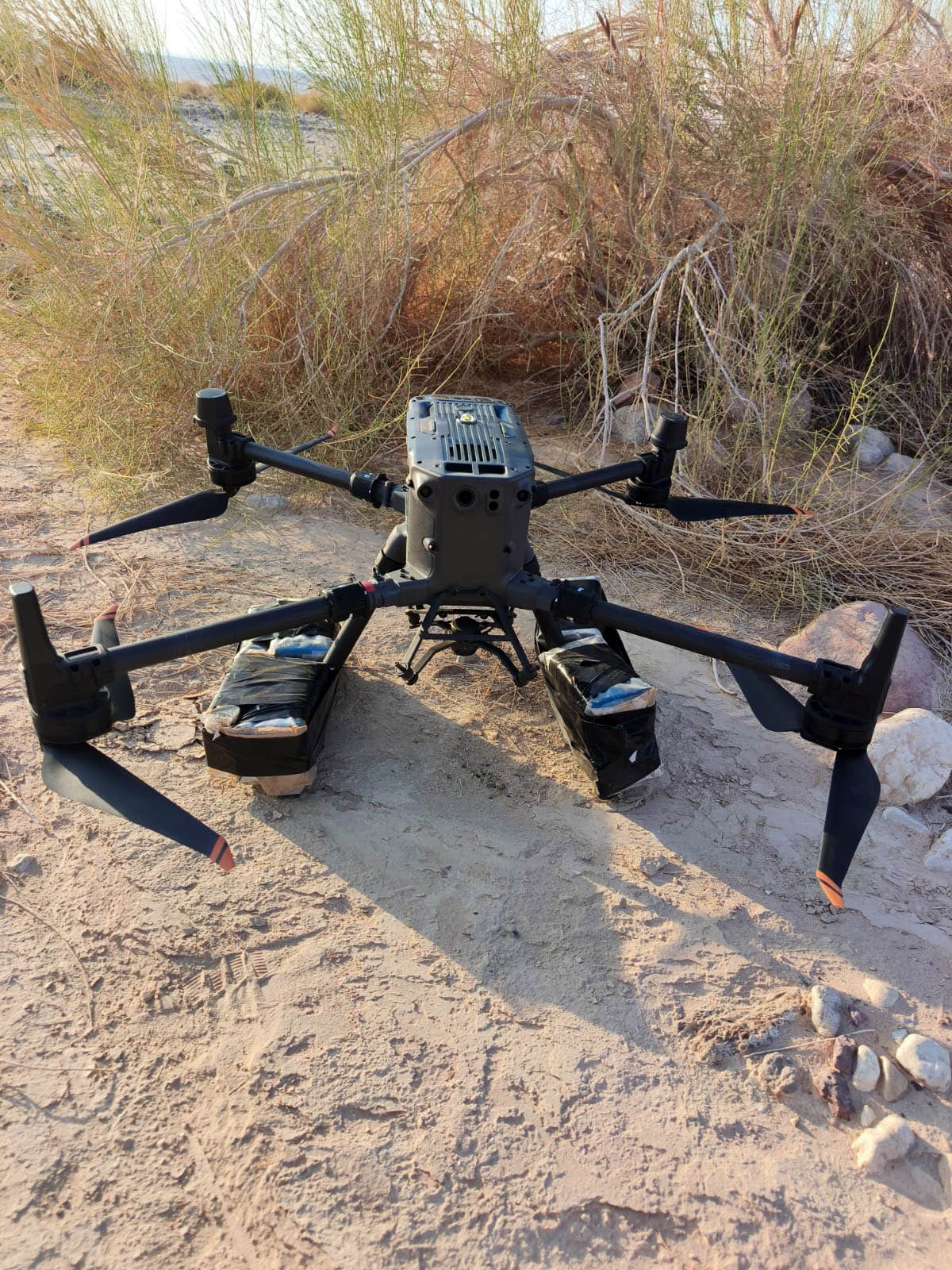 المنطقة العسكرية الجنوبية تحبط محاولة تهريب مواد مخدرة بواسطة طائرة مسيّرة