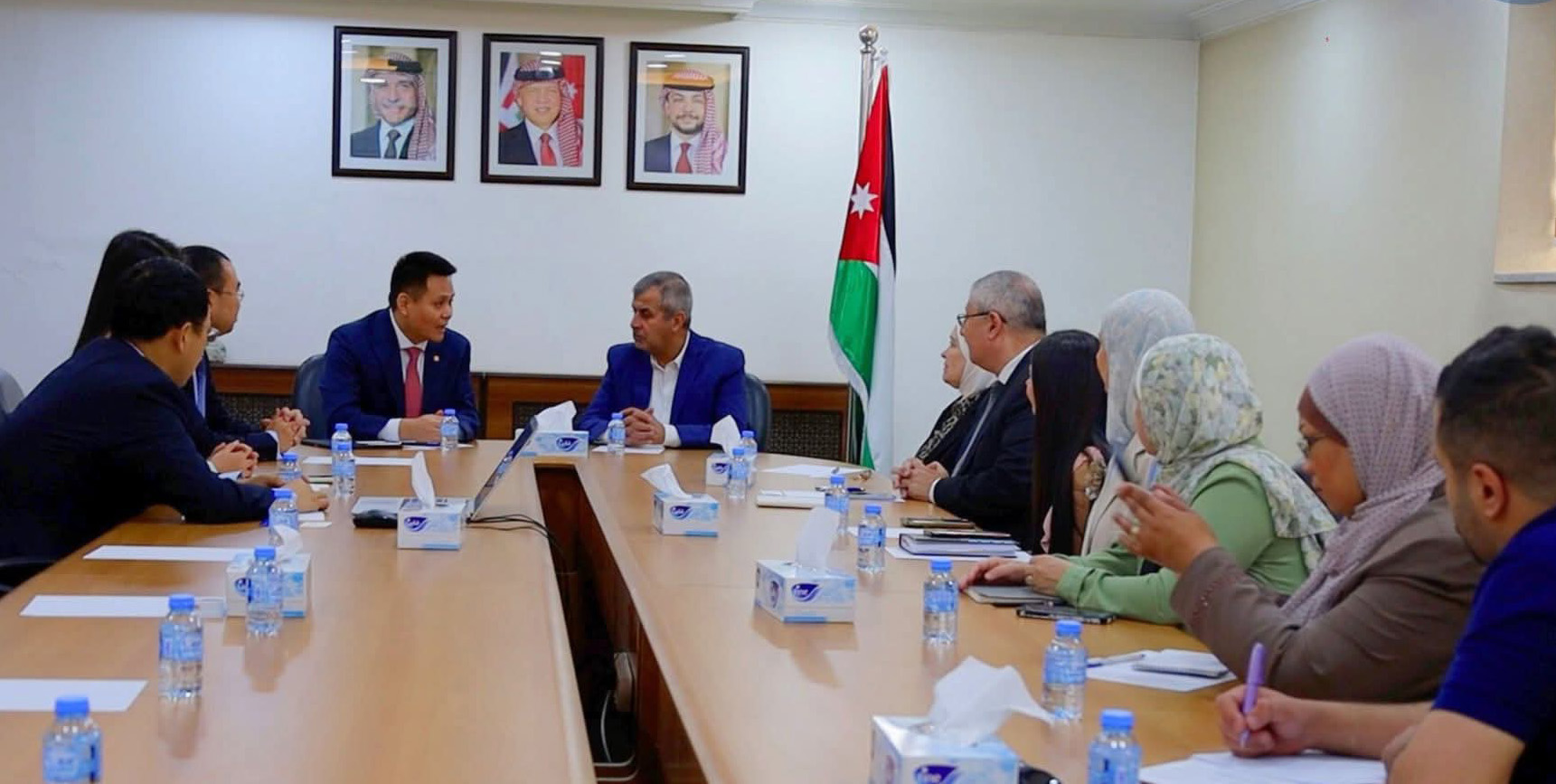 مذكرة تفاهم مع شركة صينية لدراسة جدوى الهيدروجين الأخضر