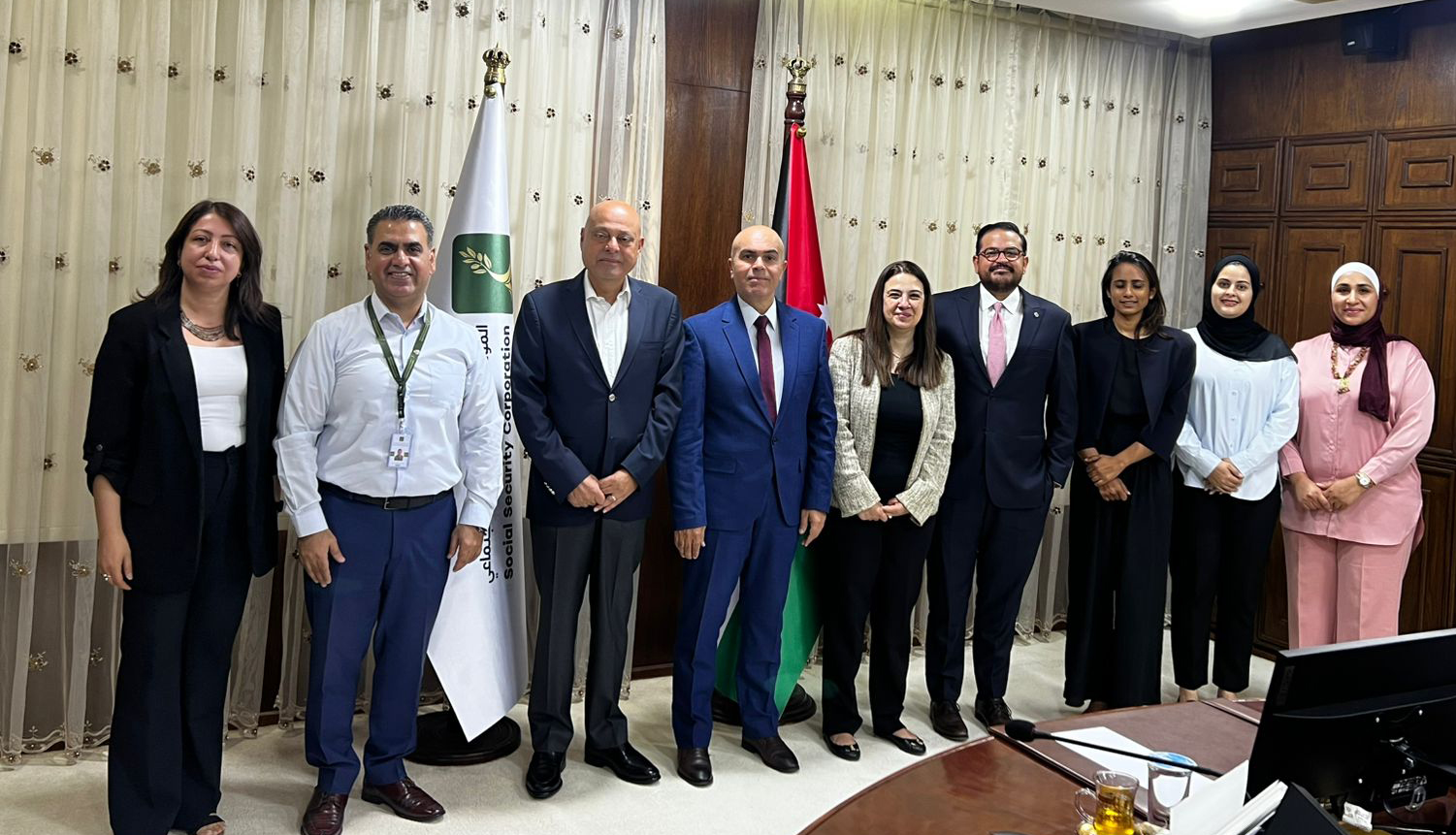 الضمان تؤكد أهمية الشراكة الاستراتيجية مع العمل الدولية