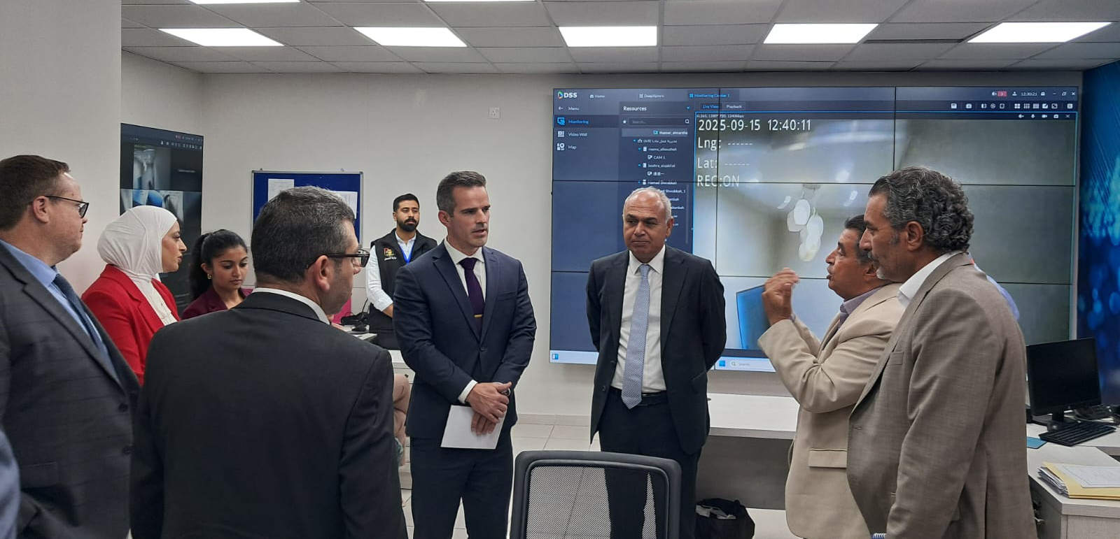 وزير العمل يبحث تعزيز العلاقات مع مكتب حقوق الإنسان والعمل الأميركية