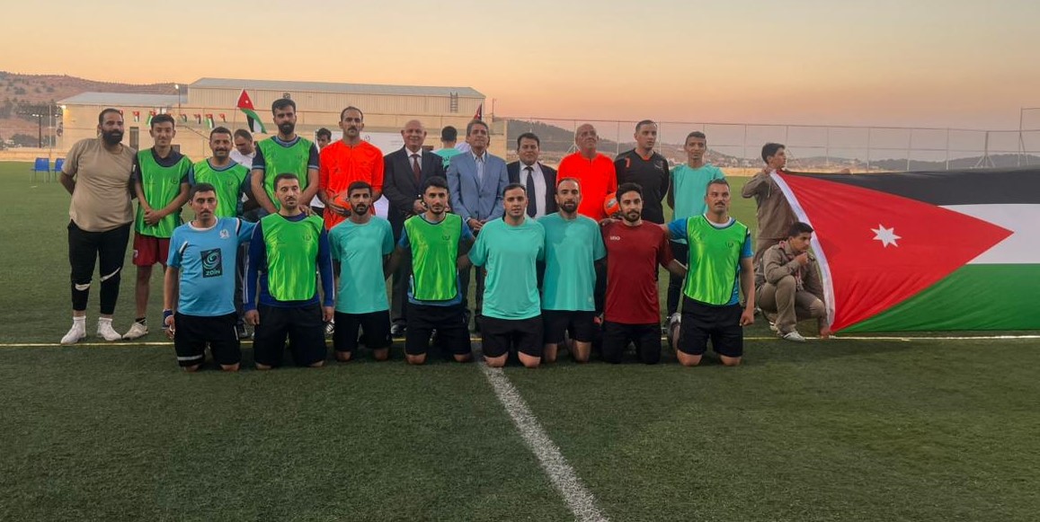 وزير الشباب يرعى فعاليات بطولة لخماسيات كرة القدم في جرش