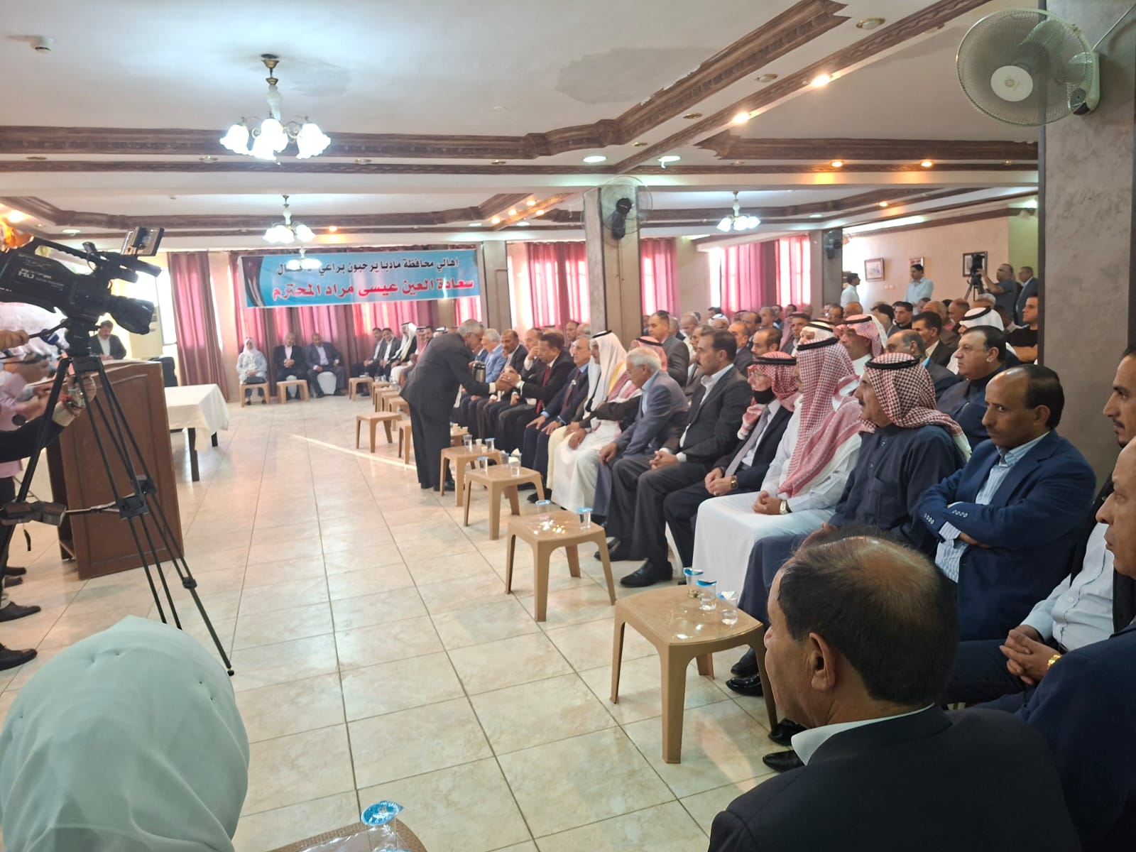 أبناء مادبا يؤكدون اعتزازهم بمواقف الملك الراسخة تجاه القضية الفلسطينية