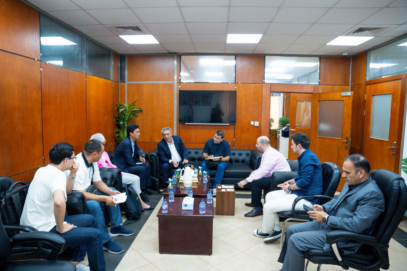 وفد استثماري اوزبكستاني يزور العقبة الخاصة