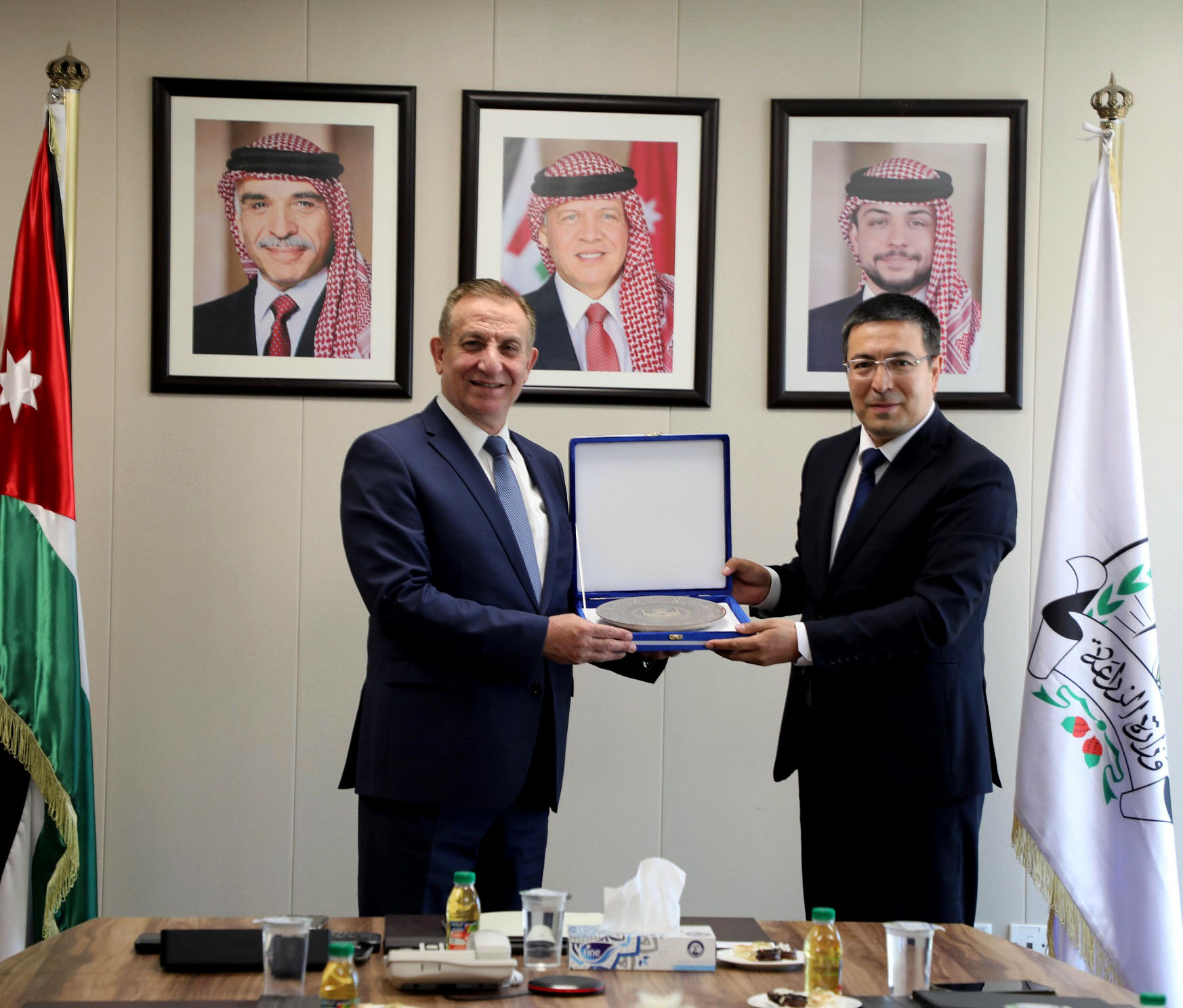 وزير الزراعة يبحث سبل التعاون المشترك مع نائب وزير الزراعة الأوزبكي