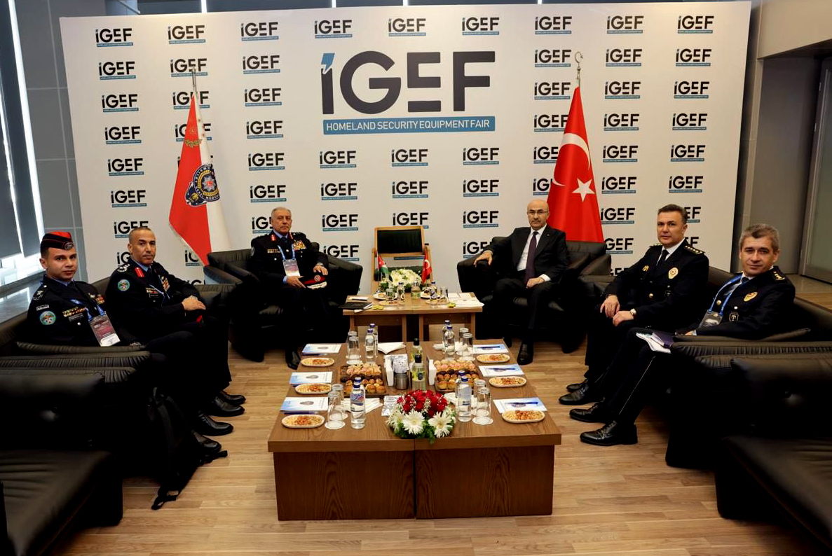 مدير الأمن العام يشارك بمعرض معدات الأمن الداخلي في أنقرة