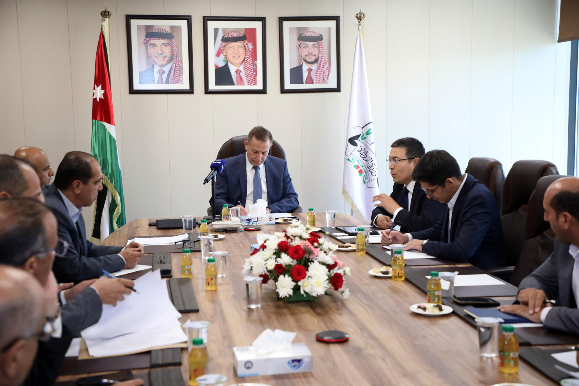 وزير الزراعة يبحث سبل التعاون المشترك مع نائب وزير الزراعة الأوزبكي