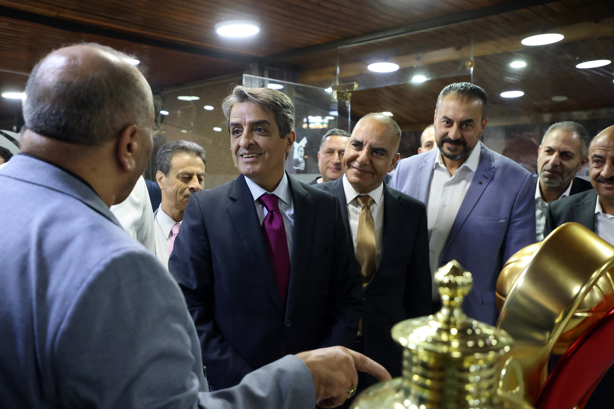 وزير الشباب يهنئ سيدات الفحيص باللقب العربي 