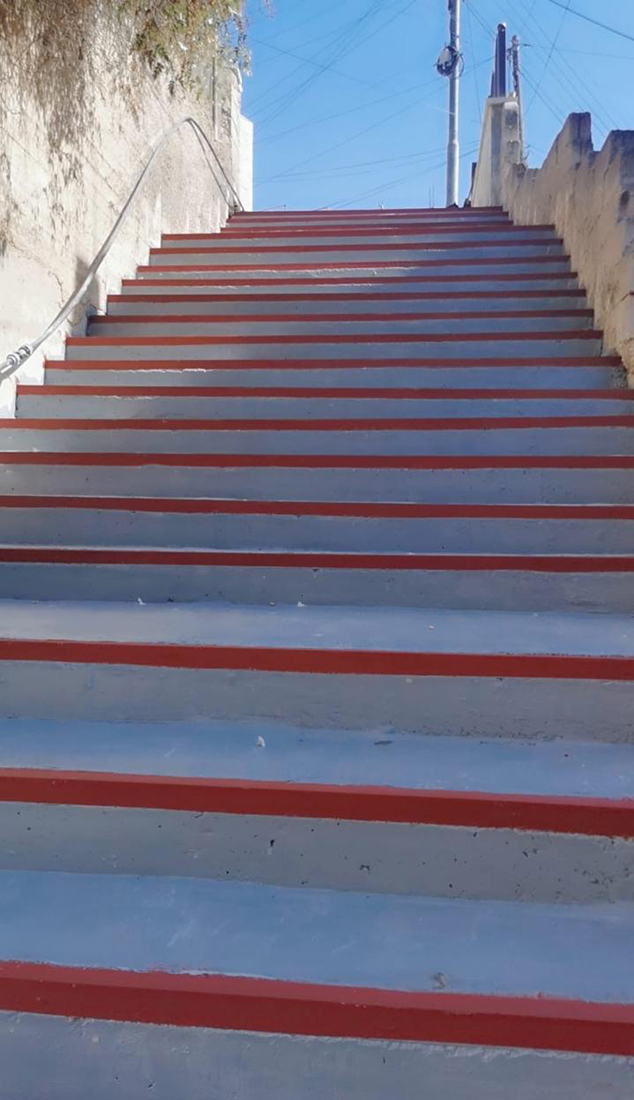 أمانة عمان تواصل أعمال صيانة الأدراج