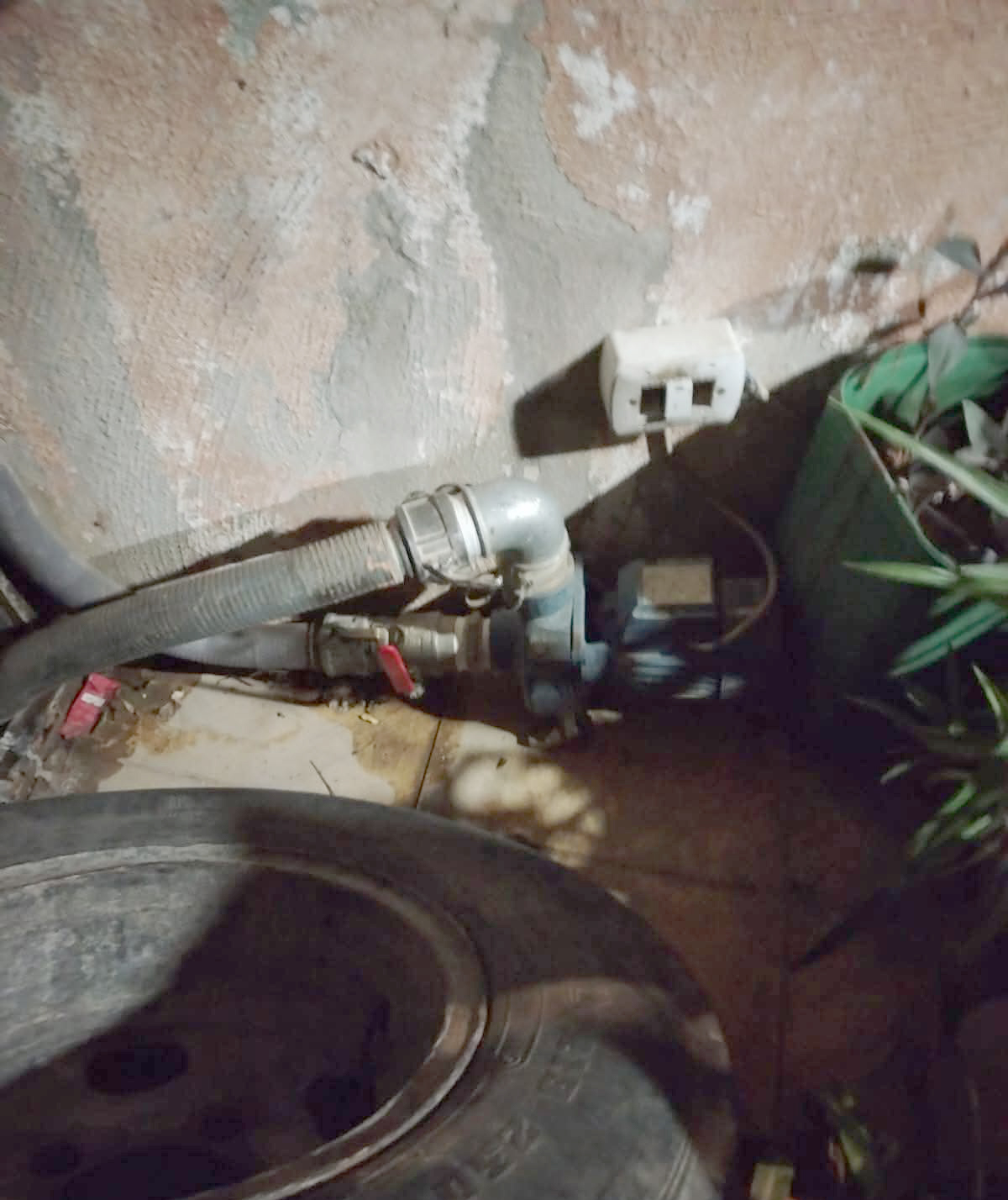 المياه: ضبط اعتداءات على خطوط ناقلة في باعون والمرقب