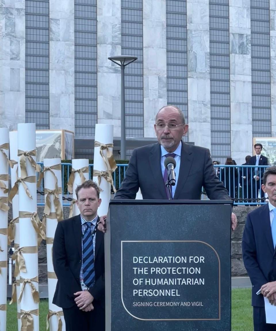 وزير الخارجية يشارك باجتماع إعلان حماية العاملين في المجال الإنساني 