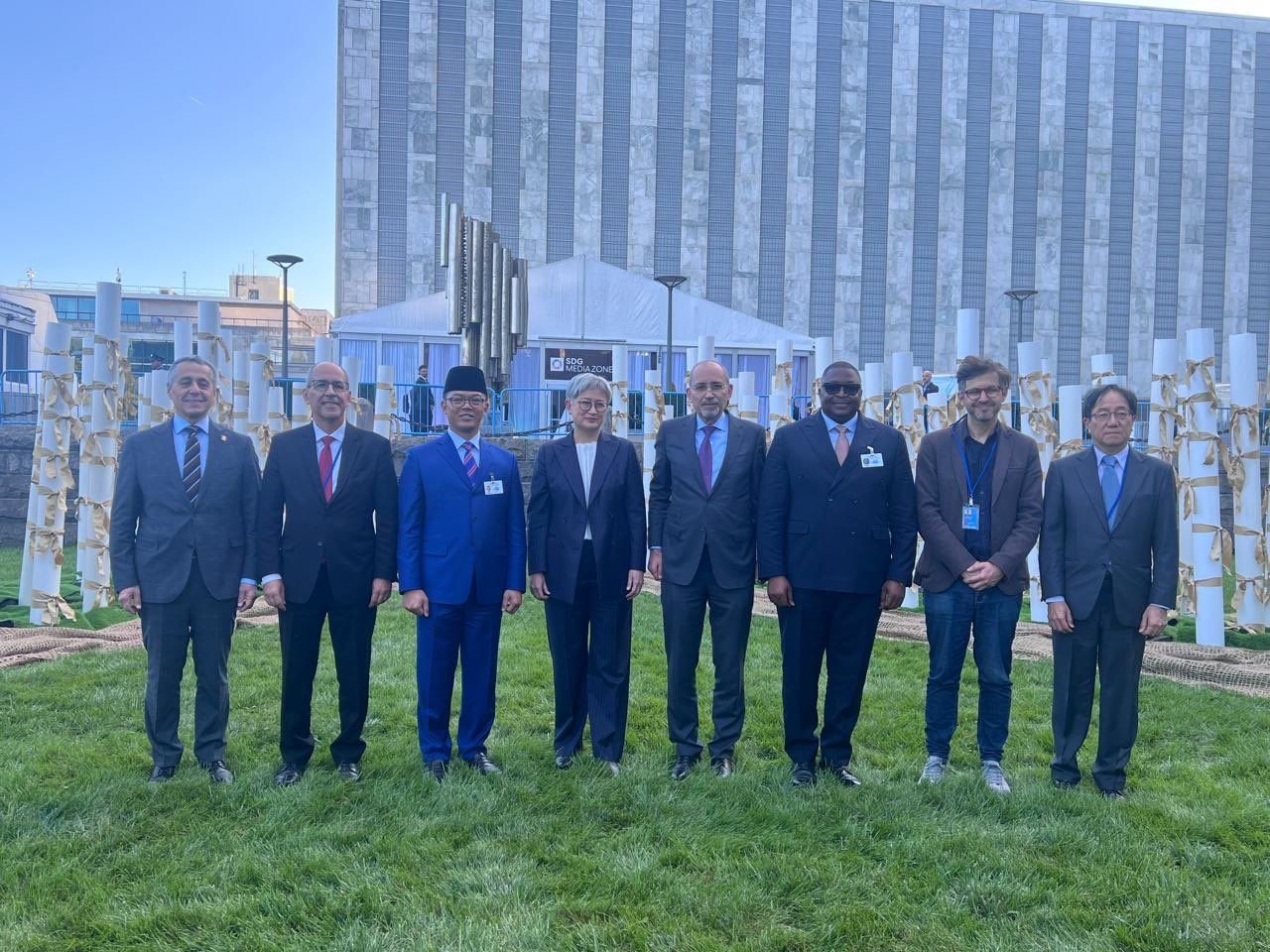 وزير الخارجية يشارك باجتماع إعلان حماية العاملين في المجال الإنساني 