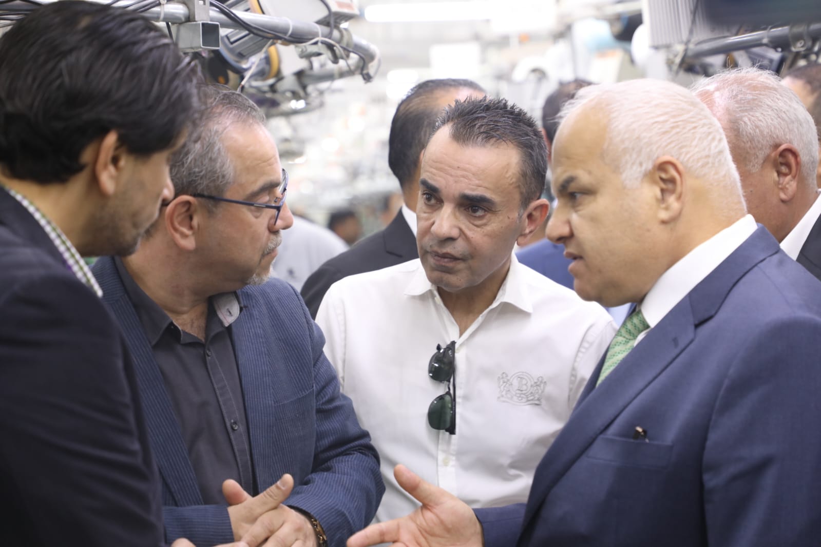 وزير العمل يتفقد مصانع في مدينة الحسن الصناعية بإربد