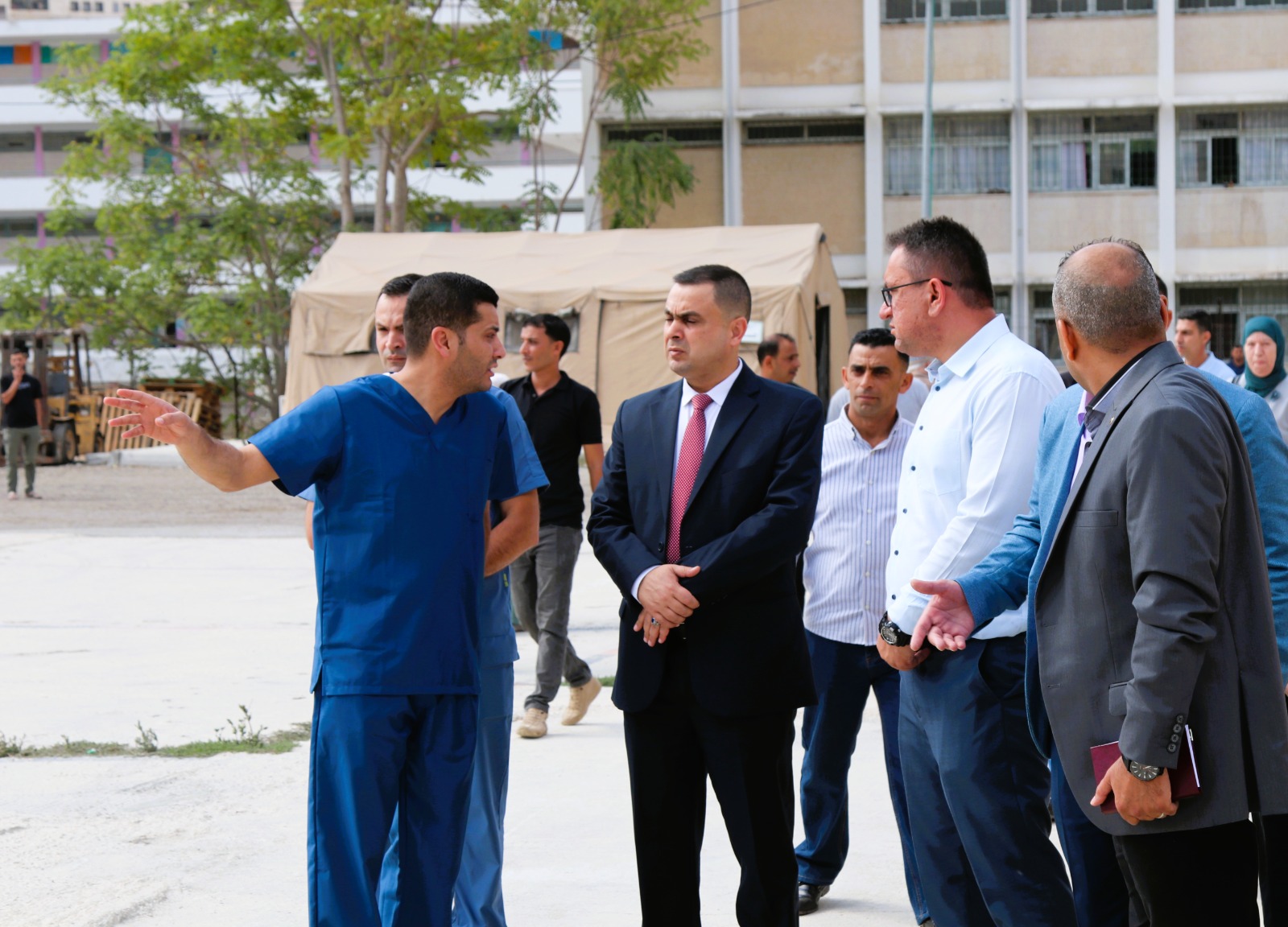 طواقم المستشفى الميداني الأردني نابلس8 تباشر عملها في تقديم الخدمات الطبية