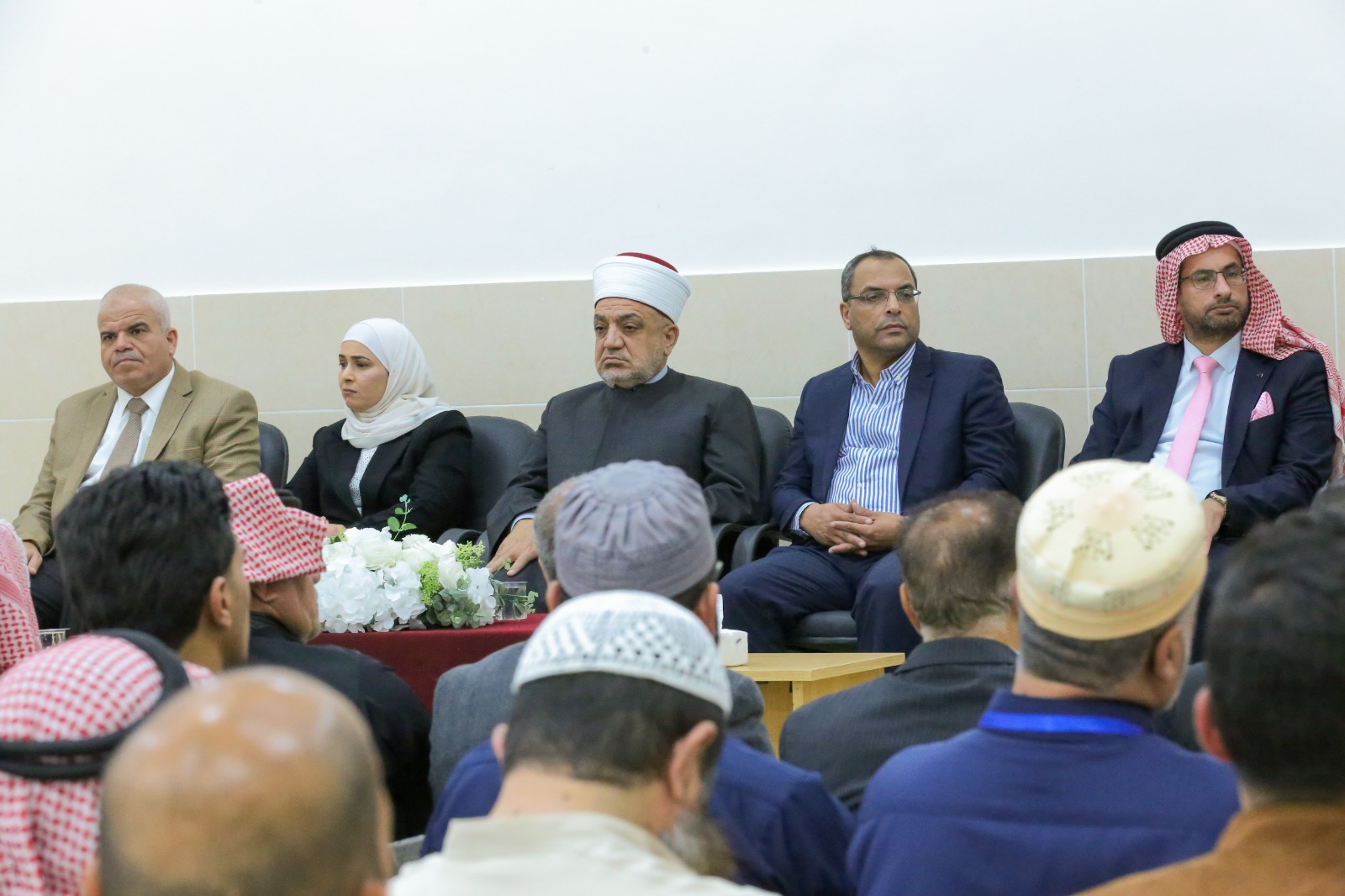 وزير الأوقاف يفتتح ملتقى للوعظ ويوماً خيرياً وطبياً في أم البساتين