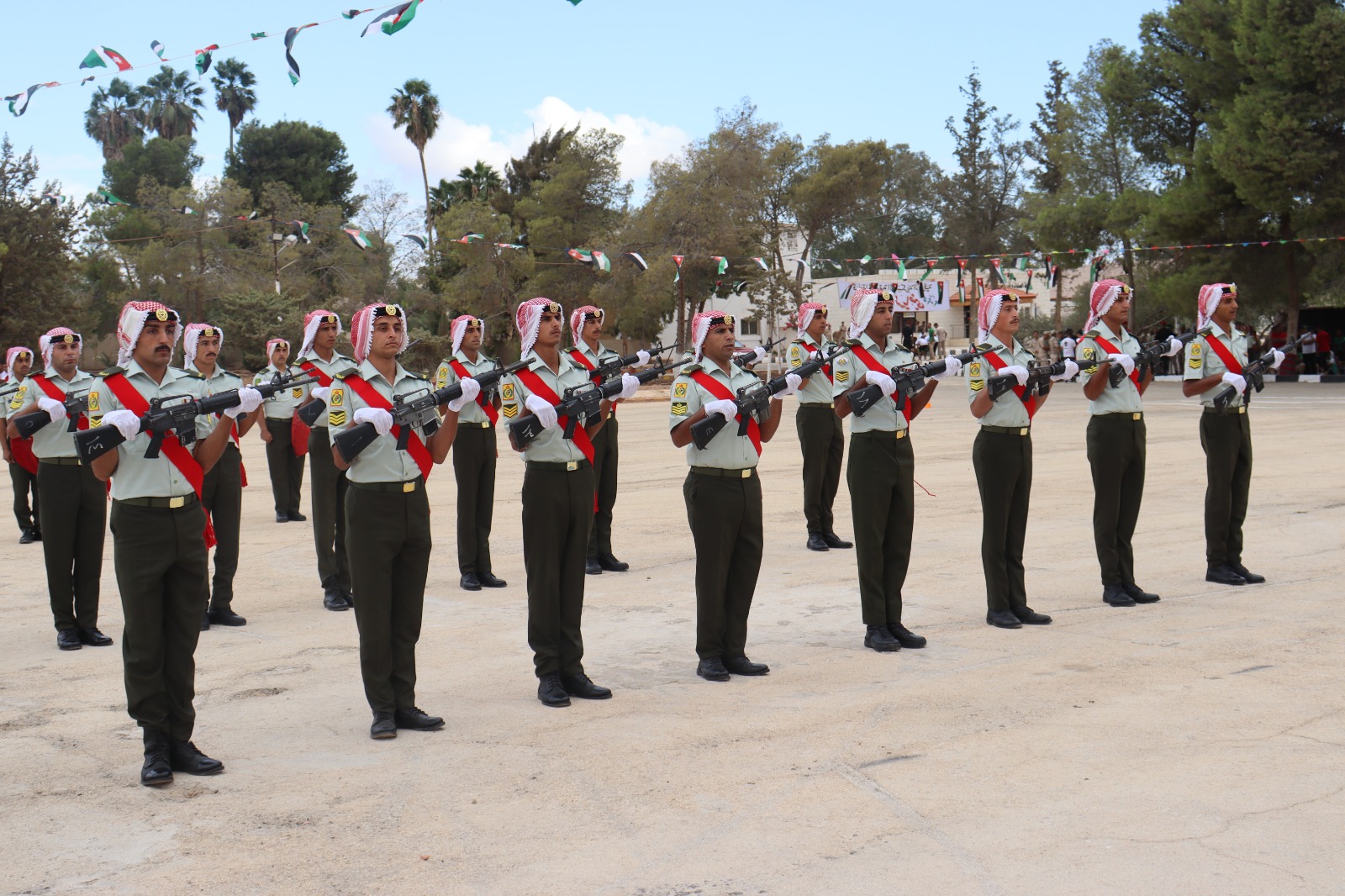 المنطقة العسكرية الشرقية تنظم مهرجانا رياضيا عسكريا بمناسبة ذكرى تشكيلها