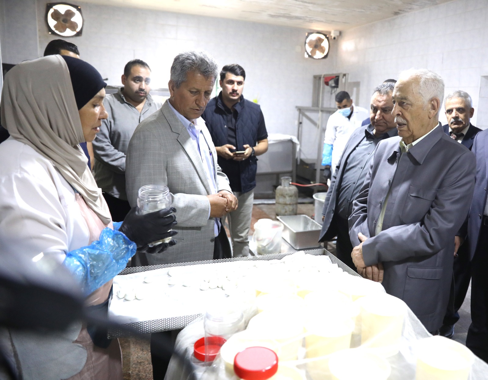  رئيس الديوان الملكي يتفقد مشاريع مبادرات ملكية تنموية في المفرق 