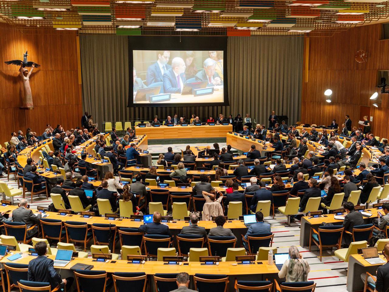 وزير الخارجية ونظيراه الإسباني والبرازيلي يترأسون اجتماعا لحشد الدعم للأنروا