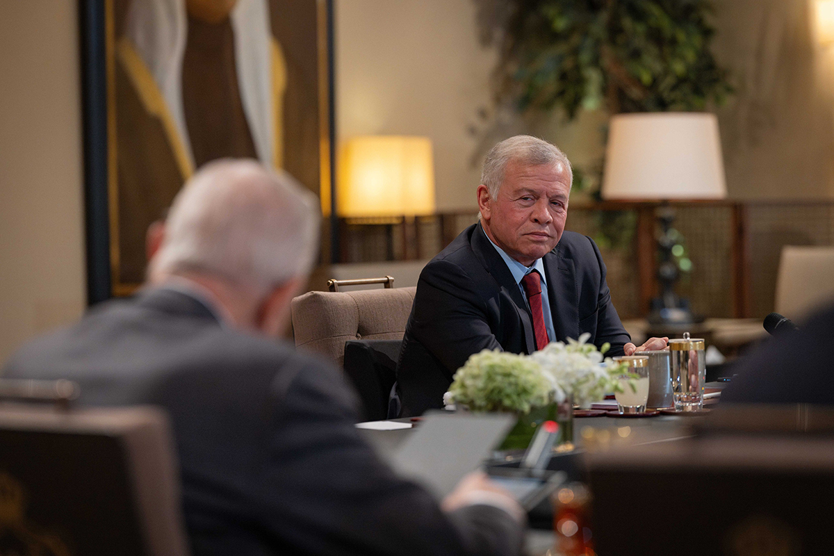 الملك يلتقي رؤساء وزراء سابقين للحديث عن التطورات بالمنطقة ونتائج زيارة نيويورك 