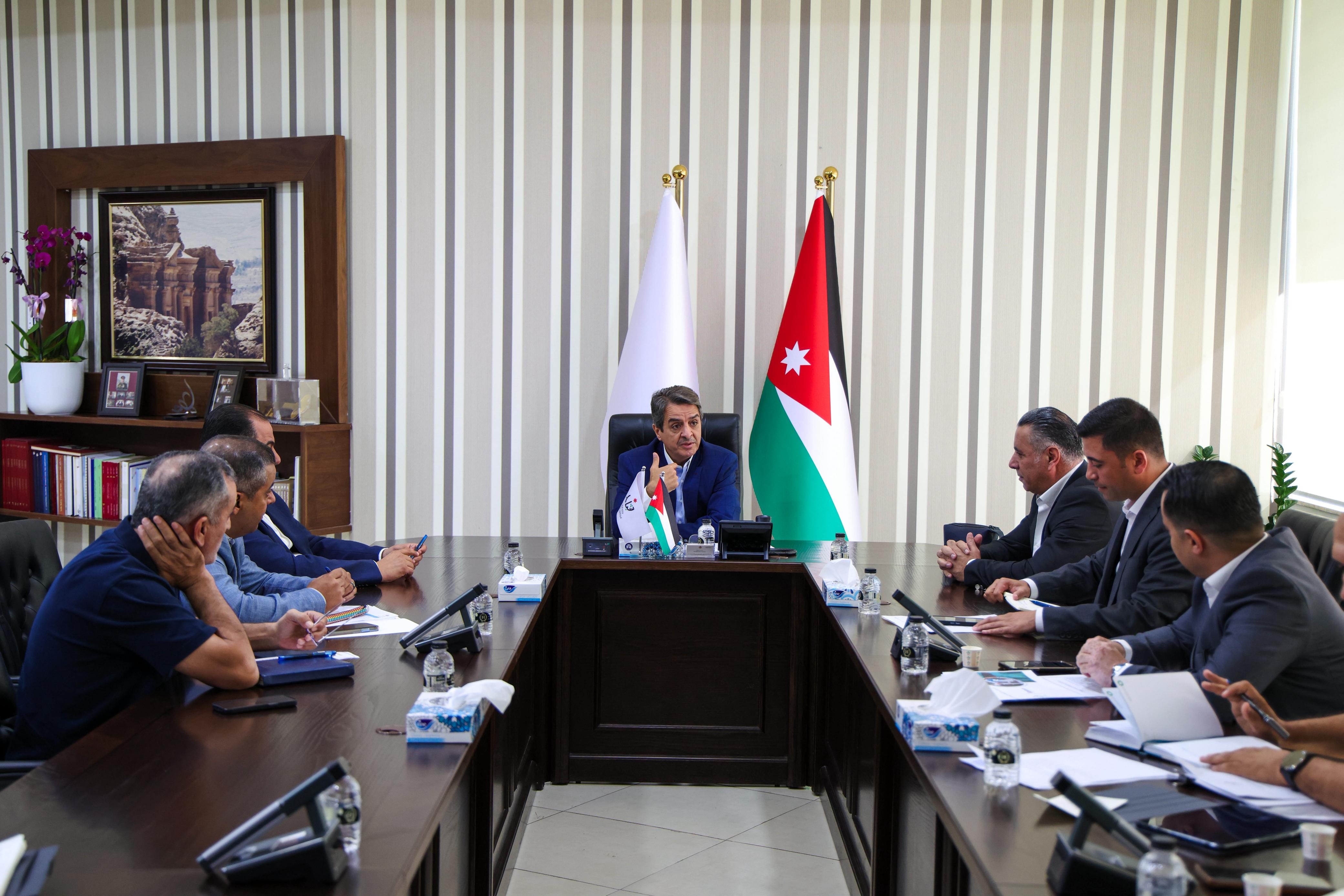 بحث تعزيز برامج التايكواندو في المراكز الشبابية