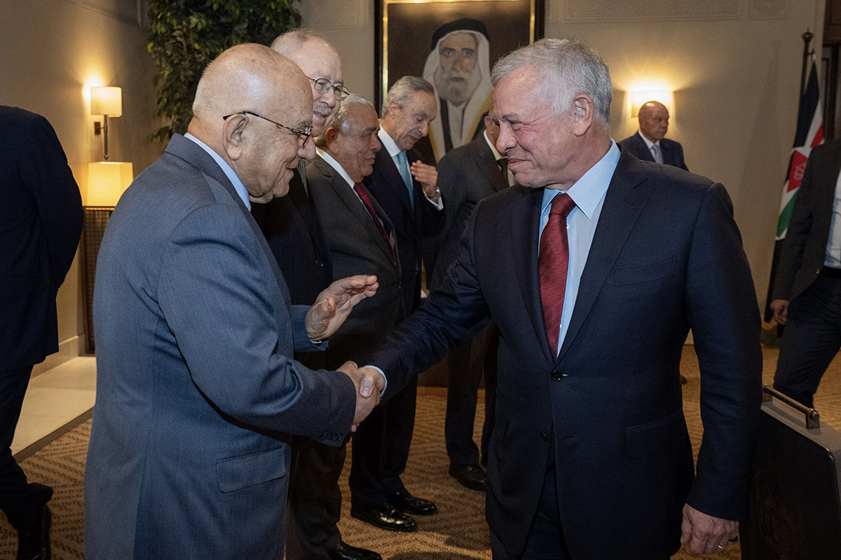 الملك يلتقي رؤساء وزراء سابقين للحديث عن التطورات بالمنطقة ونتائج زيارة نيويورك