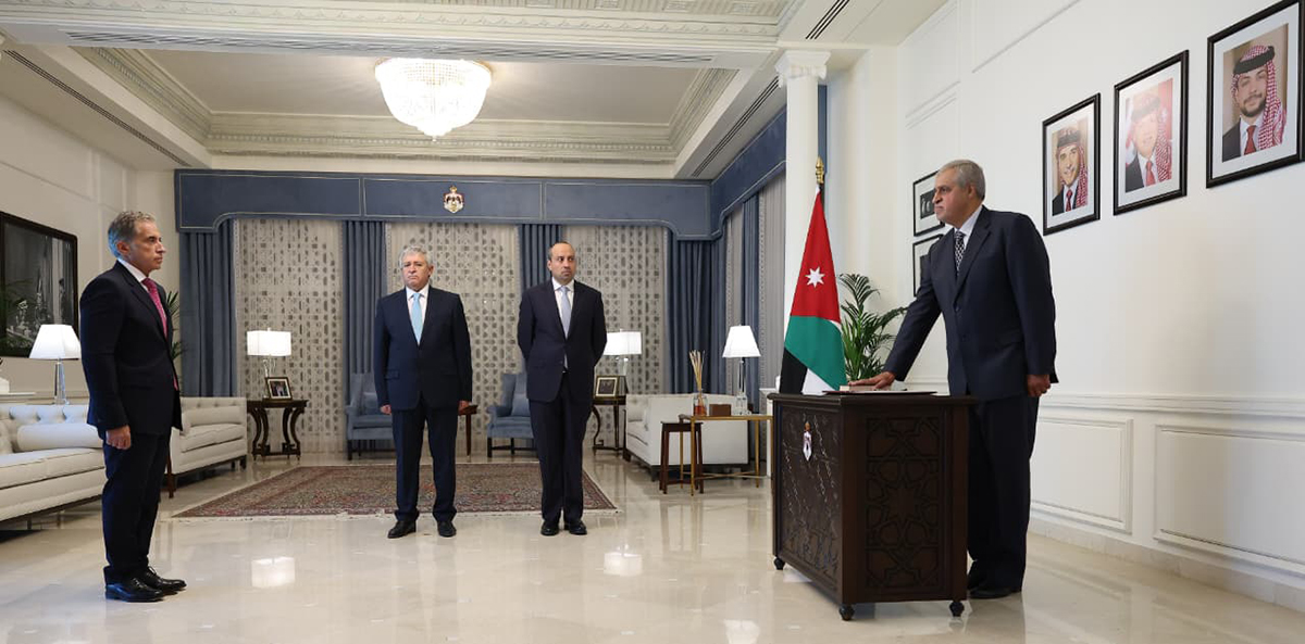 رئيس مجلس مفوضي هيئة الطيران المدني يؤدي القسم القانوني