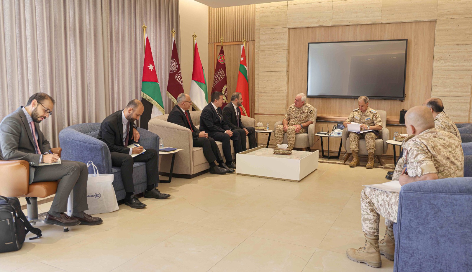 رئيس هيئة الأركان يستقبل وفداً من شركة أسيلسان الشرق الأوسط