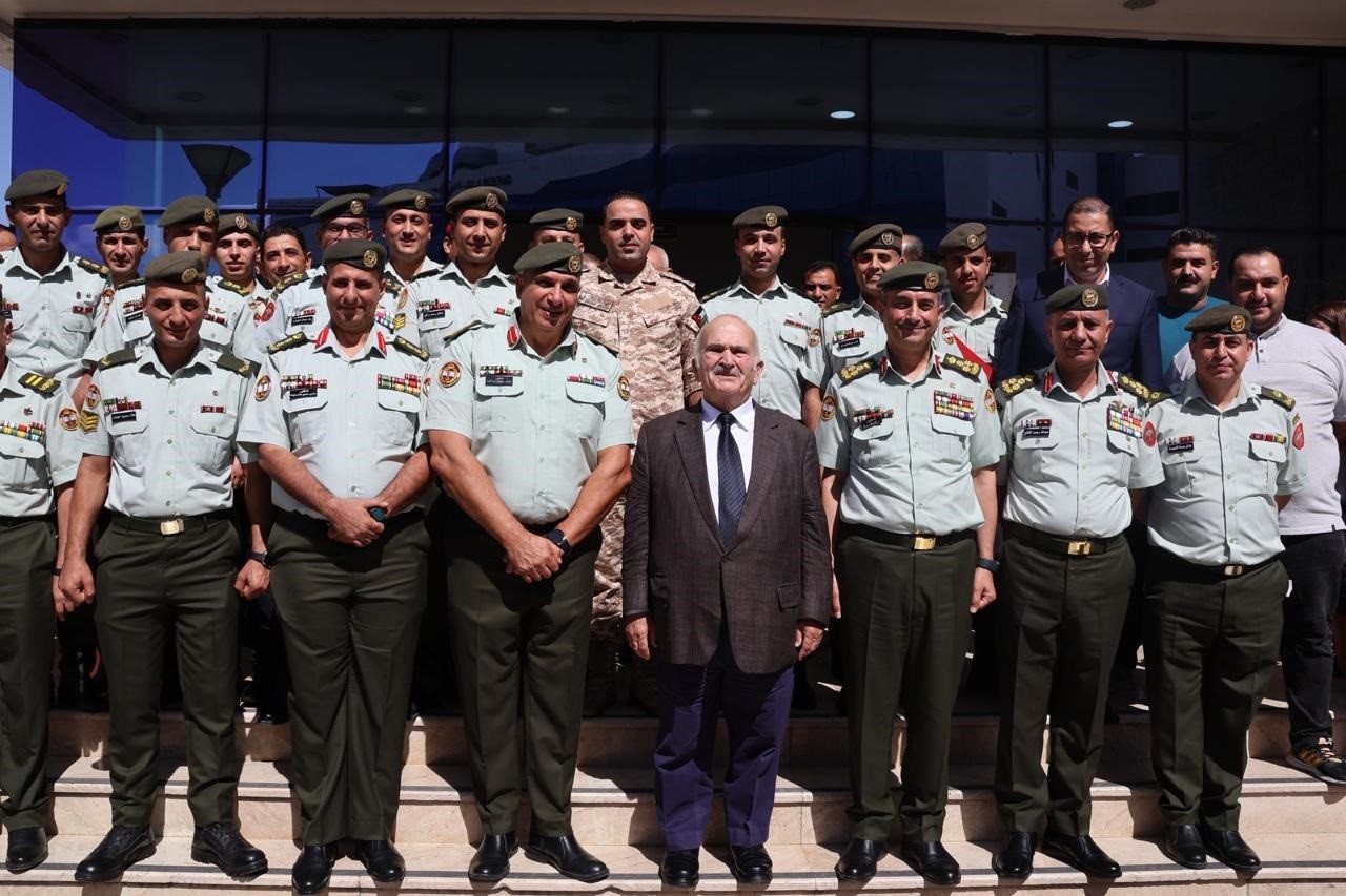 الأمير الحسن بن طلال يزور مركز الأورام العسكري