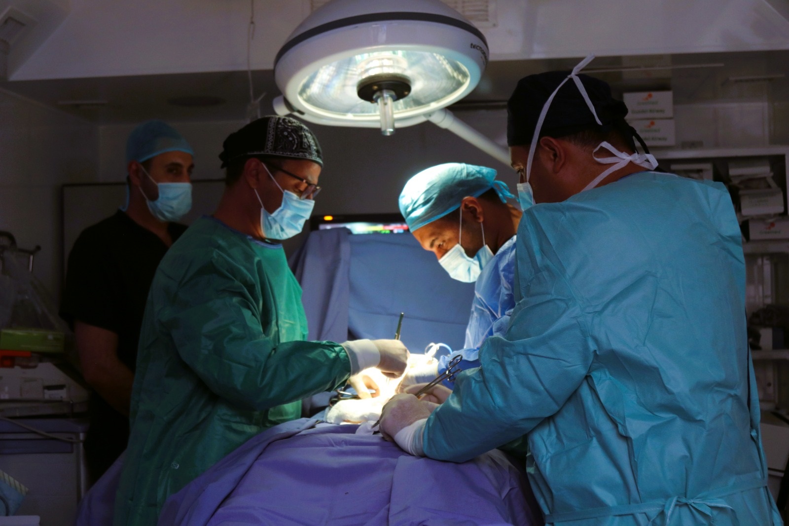 المستشفى الميداني الأردني نابلس8 يجري عملية جراحية نوعية