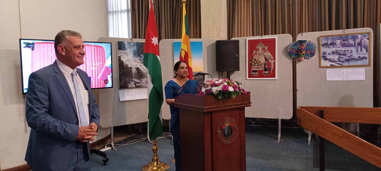 افتتاح معرض اكتشف سريلانكا في المركز الثقافي الملكي 