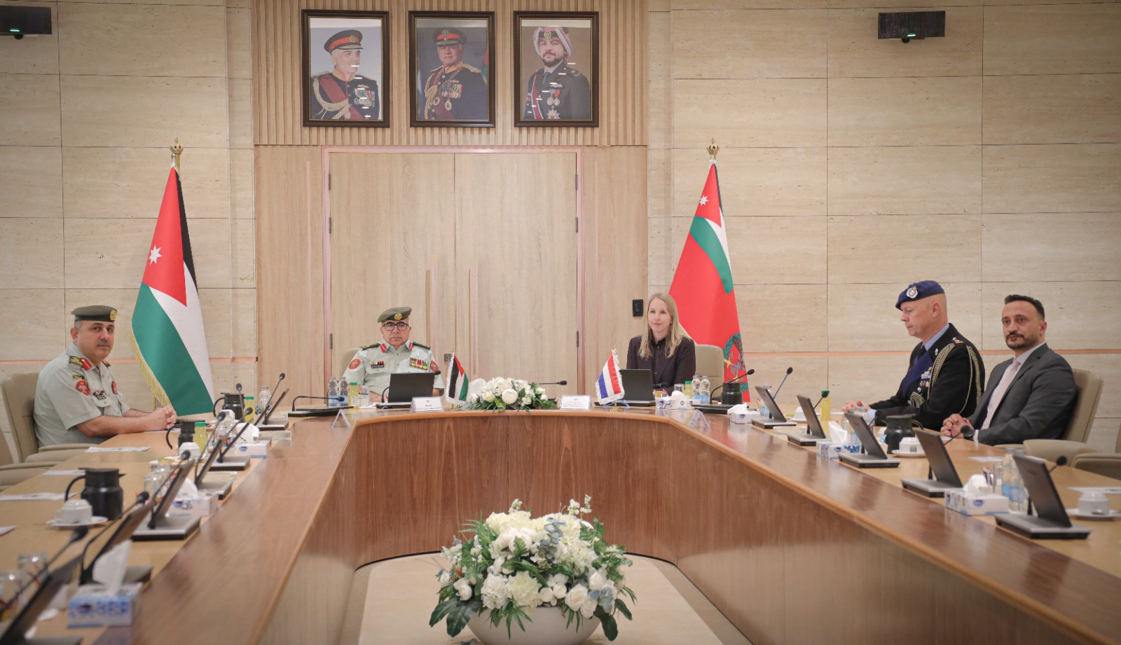 اتفاقية تعاون بين القوات المسلحة الأردنية والهولندية