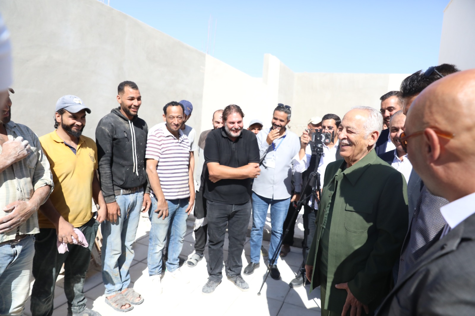  رئيس الديوان الملكي يتفقد مشاريع مبادرات ملكية في البلقاء والكرك 