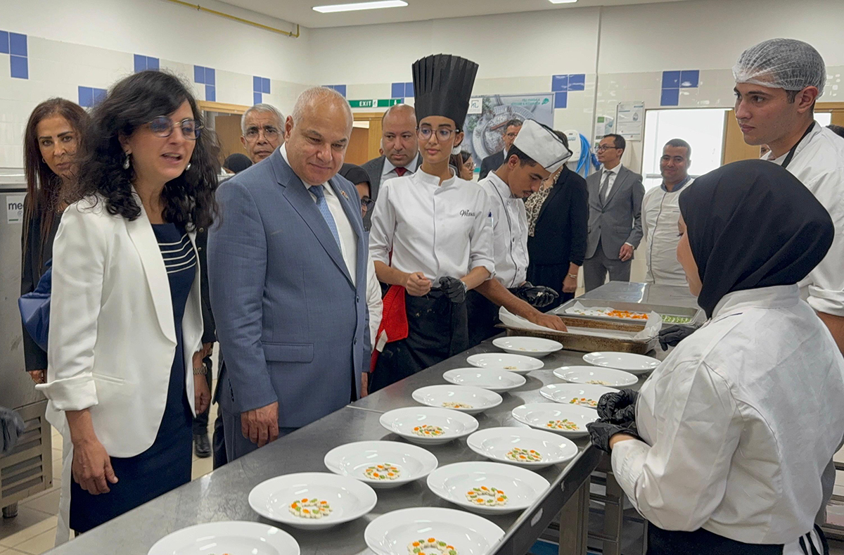 وزير العمل يطلع على التجربة المغربية في التدريب المهني المنتهي بالتشغيل 