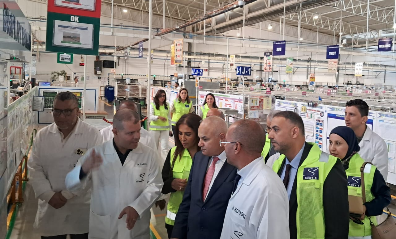 وزير العمل يطلع على التجربة المغربية في التدريب المهني المنتهي بالتشغيل 