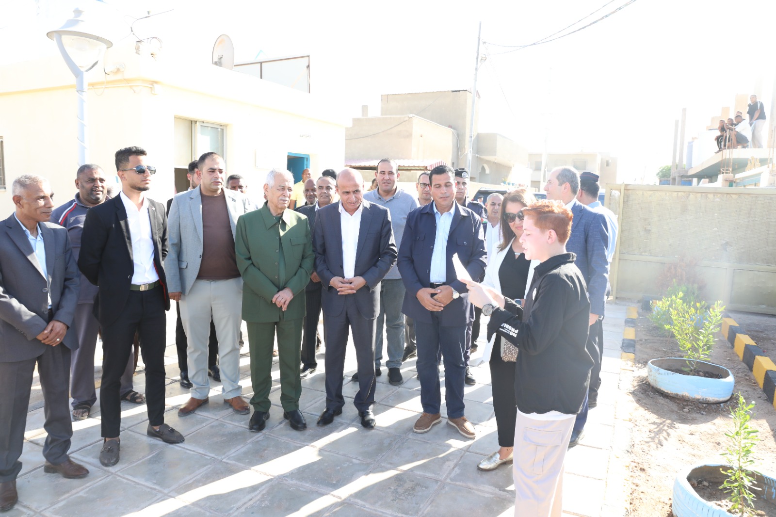  رئيس الديوان الملكي يتفقد مشاريع مبادرات ملكية في البلقاء والكرك 