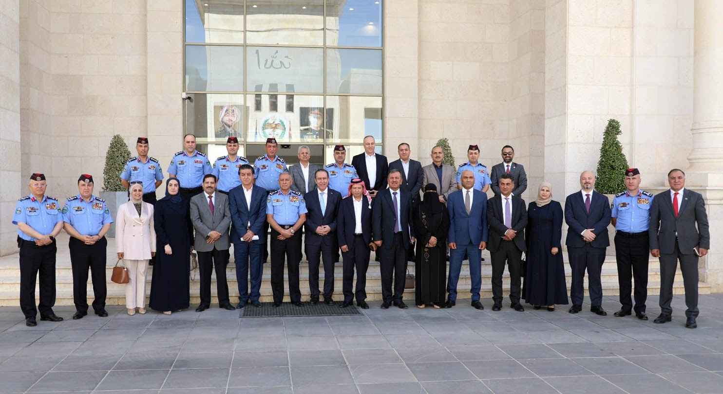 مدير الأمن العام يلتقي كتلة الميثاق الوطني النيابية