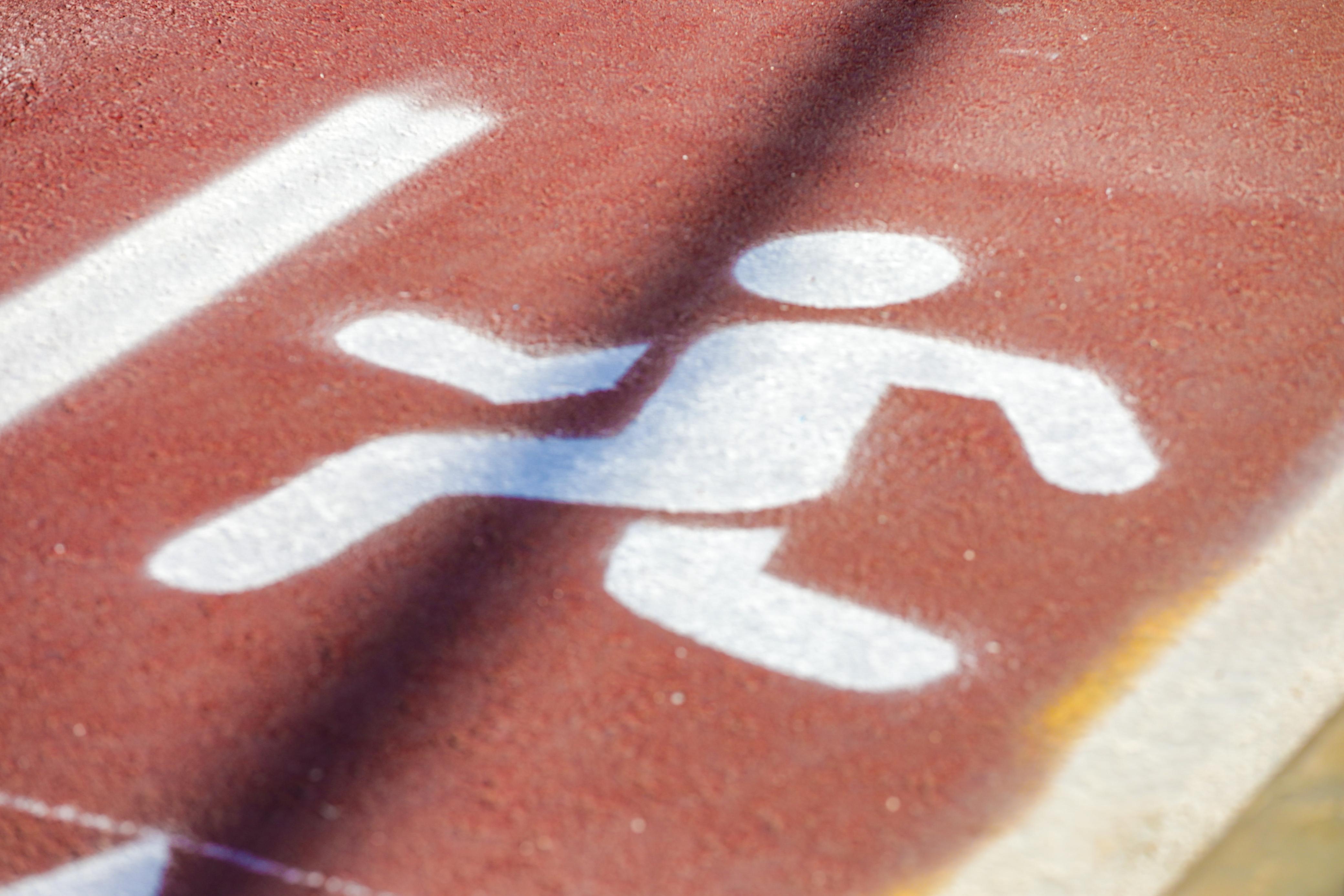 أمانة عمان تنفذ ممشى في شارع الستين بمنطقة زهران