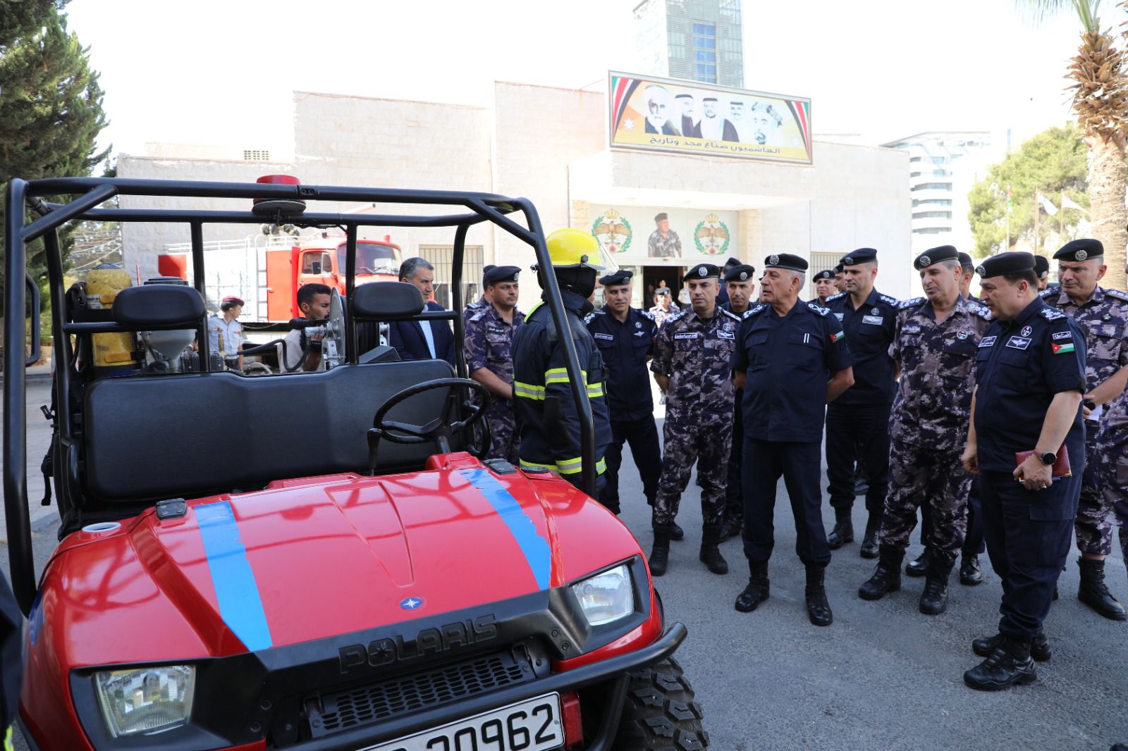 مدير الأمن العام يطلع على خطة التعامل الأمثل مع فصل الشتاء